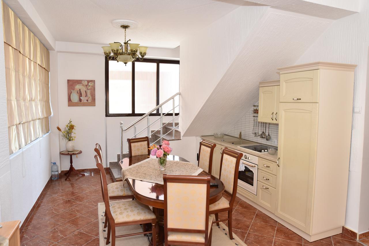Guest House Evropa Ulcinj Exterior photo