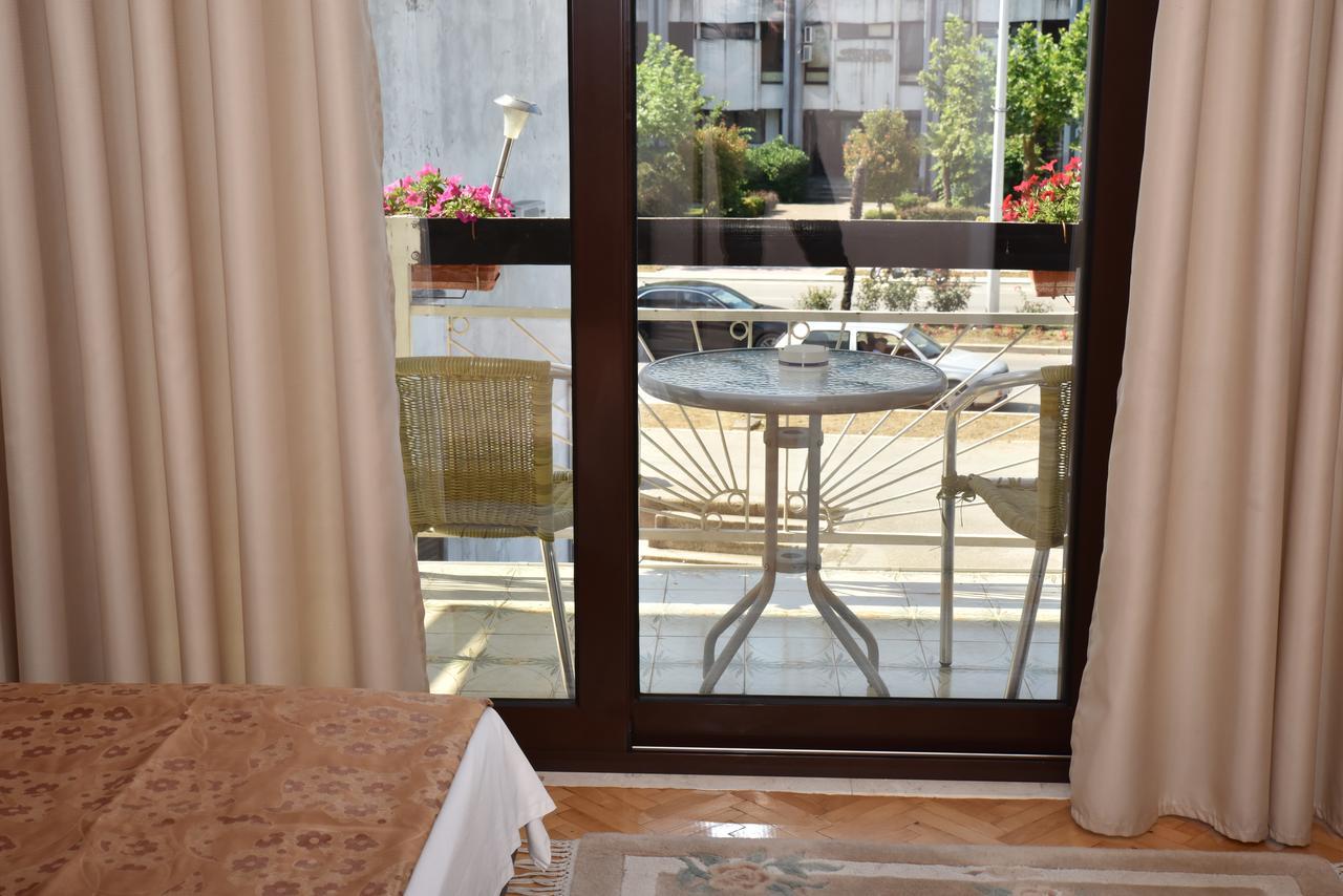 Guest House Evropa Ulcinj Exterior photo