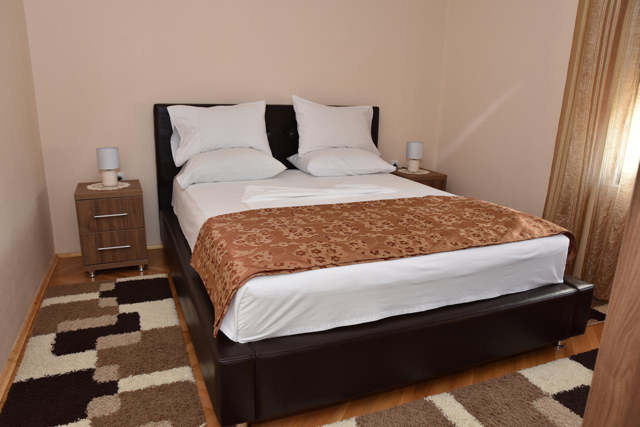Guest House Evropa Ulcinj Exterior photo