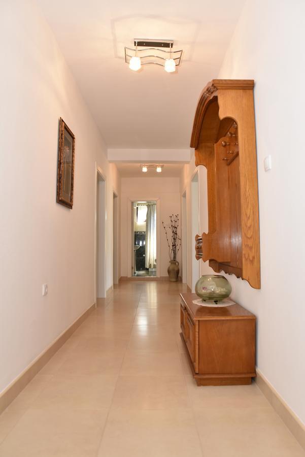 Guest House Evropa Ulcinj Exterior photo