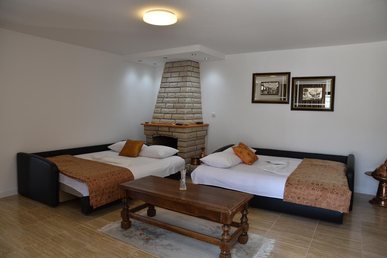 Guest House Evropa Ulcinj Exterior photo